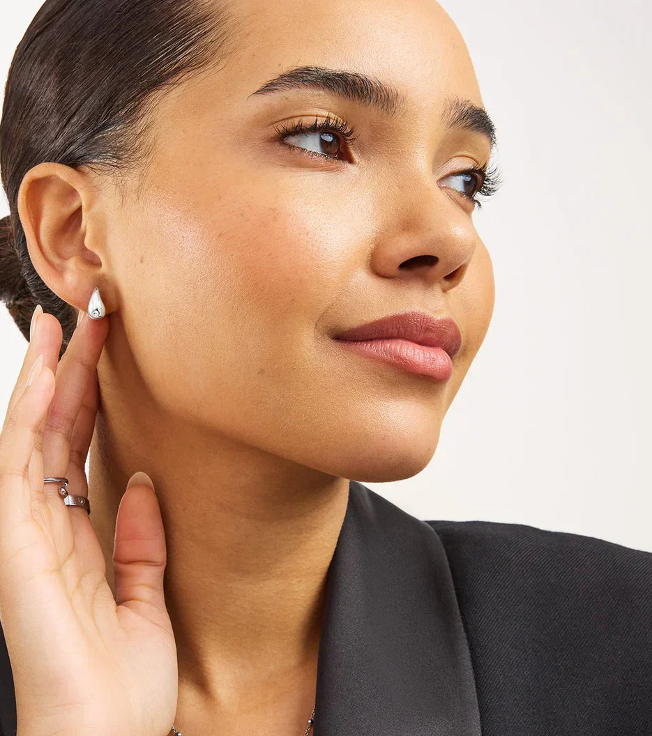 Crystal Teardrop Stud Earrings (Silver)